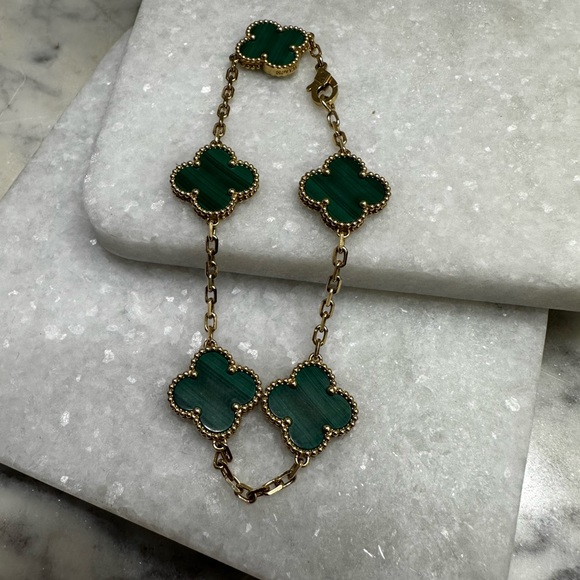 Van Cleef & Arpels Vintage Alhambra bracelet, 5 motifs, 18K yellow gold, malachi - Picture 5 of 12